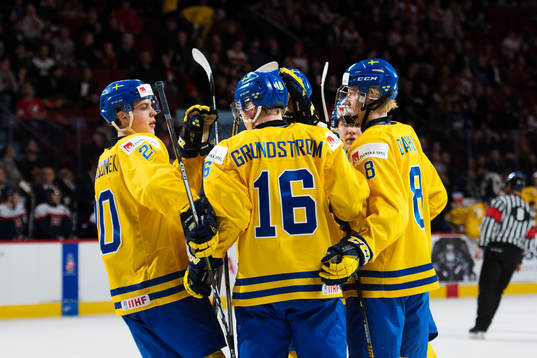 Sveriges Joel Eriksson Ek, Carl Grundström och Rasmus