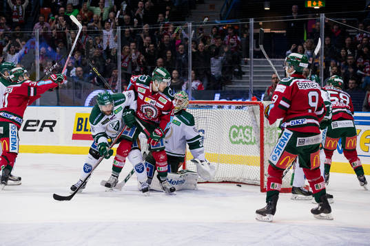 Färjestads målvakt Lars Haugen släpper in 5-0