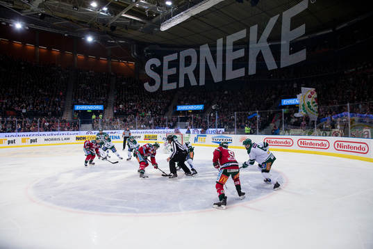 Tekning mellan Frölundas Joel Lundqvist och Färjestads