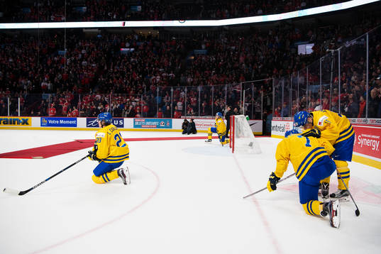 Sveriges Lucas Carlsson, Oliver Kylington och Lias
