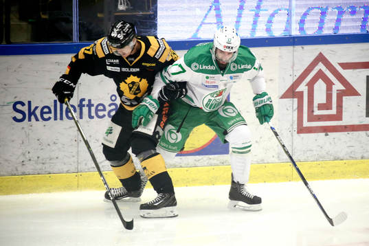 Skellefteås Emil Djuse och Rögles Taylor Matson