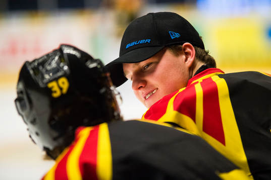 Brynäs målvakt Oliver Dackell
