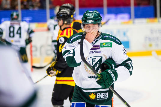 Färjestads Linus Persson deppar