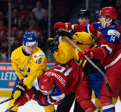 Sveriges Carl Grundström och Rasmus Asplund i bråk med