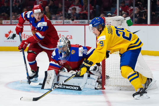 Rysslands Kirill Kaprizov och målvakt Ilya Samsonov