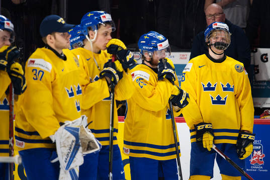 Sveriges spelare md Rasmus Dahlin deppar