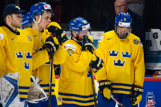 Sveriges spelare md Rasmus Dahlin deppar