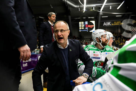 Rögles tränare Anders Eldebrink blir vansinnig
