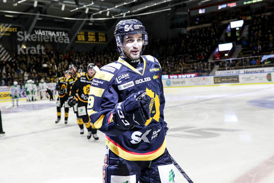 Skellefteås Andrew Calof  jublar