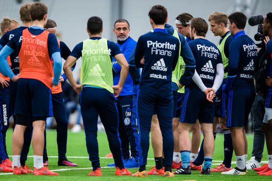 Djurgårdens tränare Özcan Melkemichel