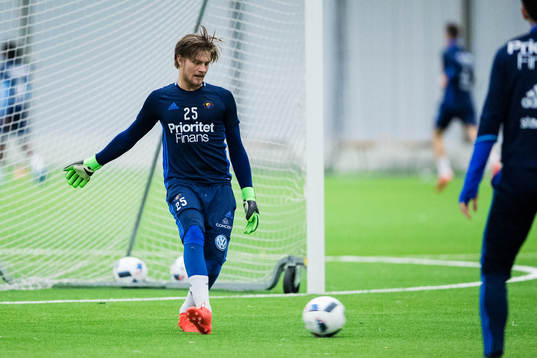 Djurgårdens målvakt Oscar Jonsson