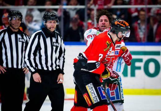 Örebros Alexander Hellström och Frölundas Joel Lundqvist