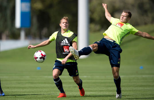 Sveriges Joel Allansson och Viktor Claesson