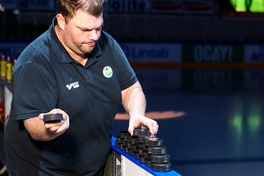 Rögles materialare Frederik Andersen