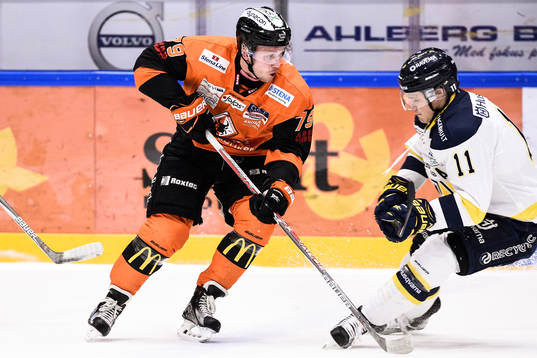 s Simon Önerud