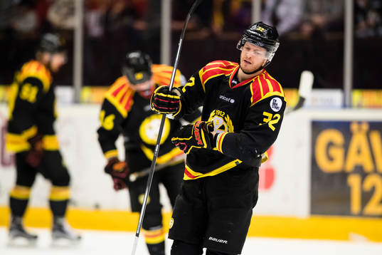 Brynäs Nick Johnson ser deppig ut