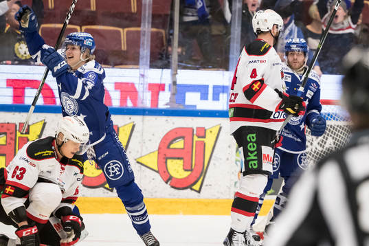 Leksands Isak Skedung jublar