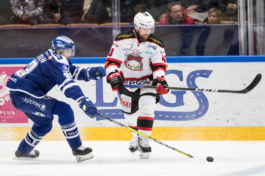 Leksands Markus Lauridsen och Malmö Redhawks Nichlas Hardt