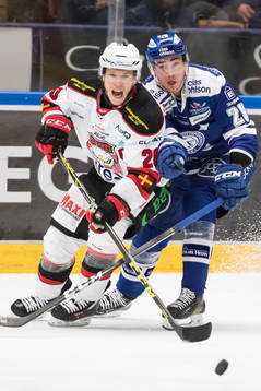 Malmö Redhawks Erik Forssell och Leksands Tobias Forsberg