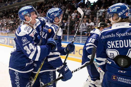 Leksands Olle Alsing och Joe Piskula jublar