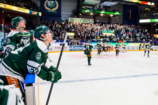 Färjestads Ole-Kristian Tollefsen och Magnus Nygren deppar