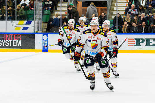Djurgårdens Patrik Lundh jublar