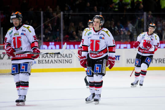 Örebros Johan Wiklander och Glenn Gustafsson deppar