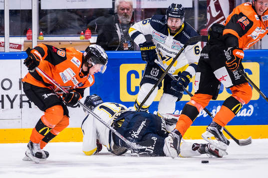 s Simon Önerud, Christoffer Persson och Karlskronas