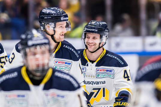s Erik Brännström och Pär Arlbrandt jublar