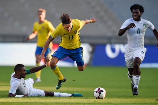 Sveriges Kristoffer Olsson mot Elfenbenskustens Cheick