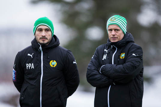 Hammarbys assisterande tränare Pablo Pinones-Arce (v) och
