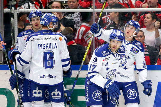 Leksands Jesper Ollas jublar