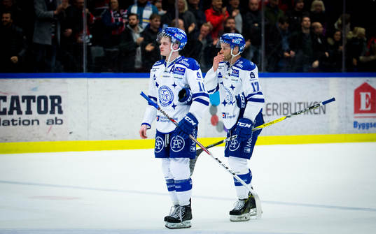 Deppigt hos Leksandsspelarna Martin Karlsson och Jesper