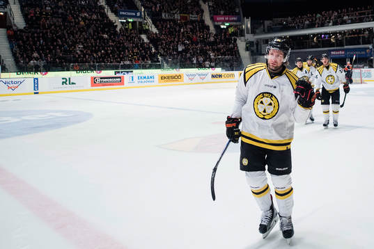Brynäs Jonathan Granström jublar