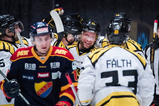 Brynäs Jonathan Granström jublar