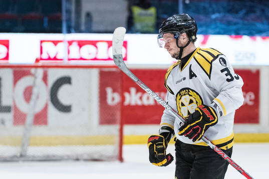 Brynäs Elias Fälth  deppar
