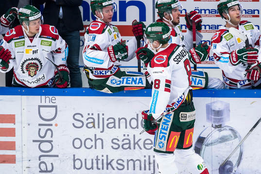 Frölundas John Nyberg jublar