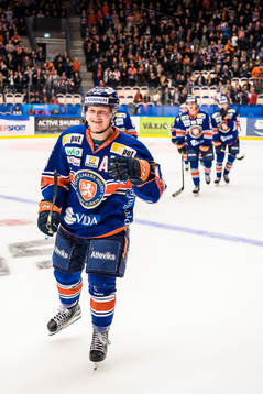 Växjös Tuomas Kiiskinen jublar