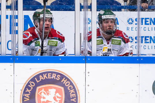 Frölundas John Nyberg och Rasmus Dahlin i utvisningsbåset
