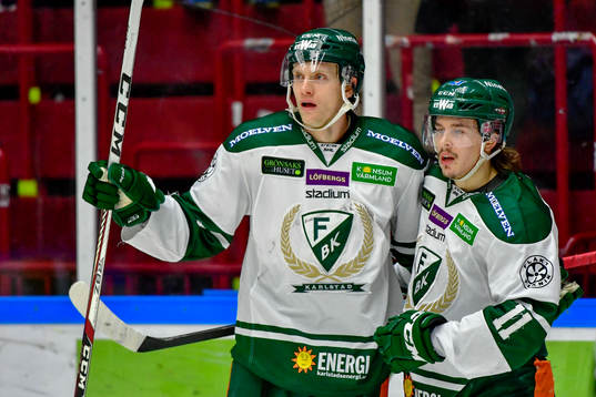 Färjestads Johan Ryno och Joakim Nygård jublar