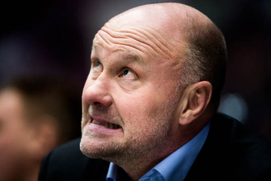 Malmö Redhawks tränare Peter Andersson deppar