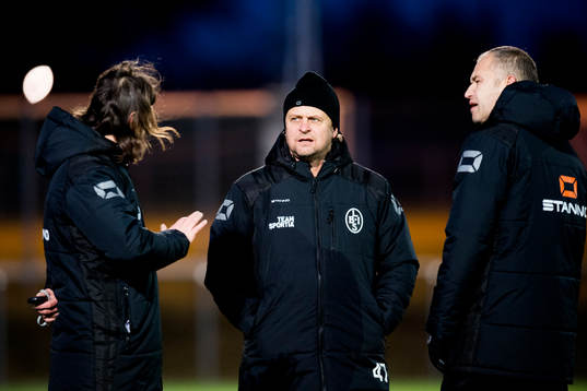 Tränare Agim Sopi, Jonas Thern och Håkan Svensson