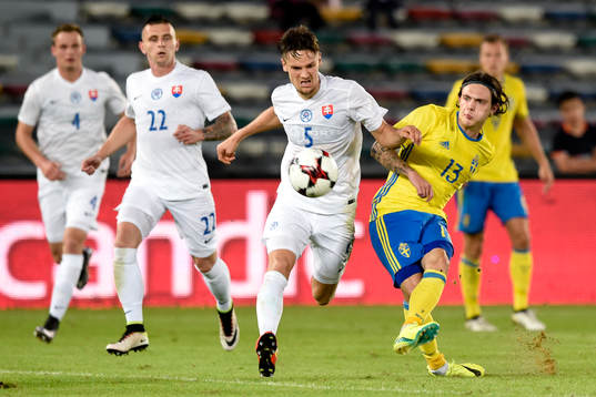 Sveriges David Moberg Karlsson gör 2-0