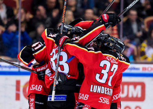 Luleås Ilari Melart (m) jublar