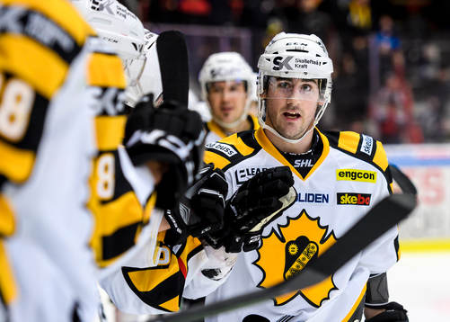 Skellefteås Bud Holloway jublar