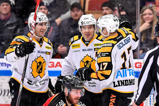 Skellefteås Jimmie Ericsson jublar
