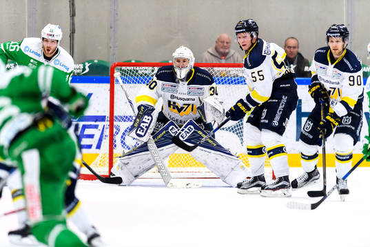 s målvakt Linus Söderström