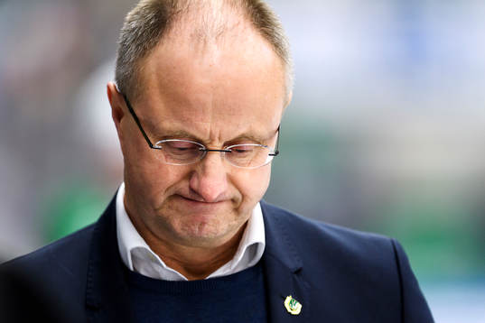 Rögles tränare Anders Eldebrink deppar