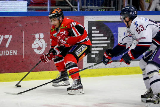 Örebros Greg Squires och Linköpings Eddie Larsson