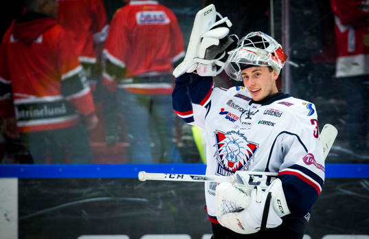 Linköpings målvakt Jacob Johansson är glad